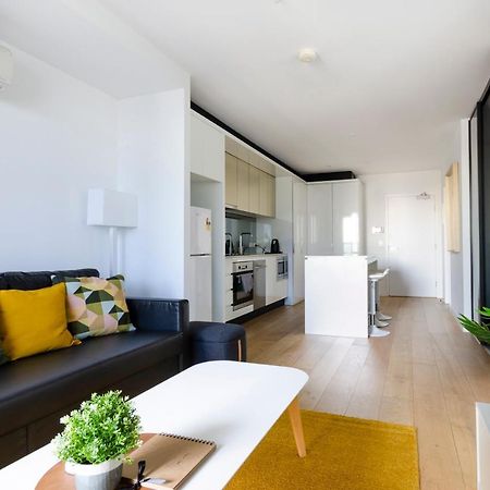 2Br Cbd Pad, City Views, Free Parking, Pool, Gym Melbourne Exterior photo